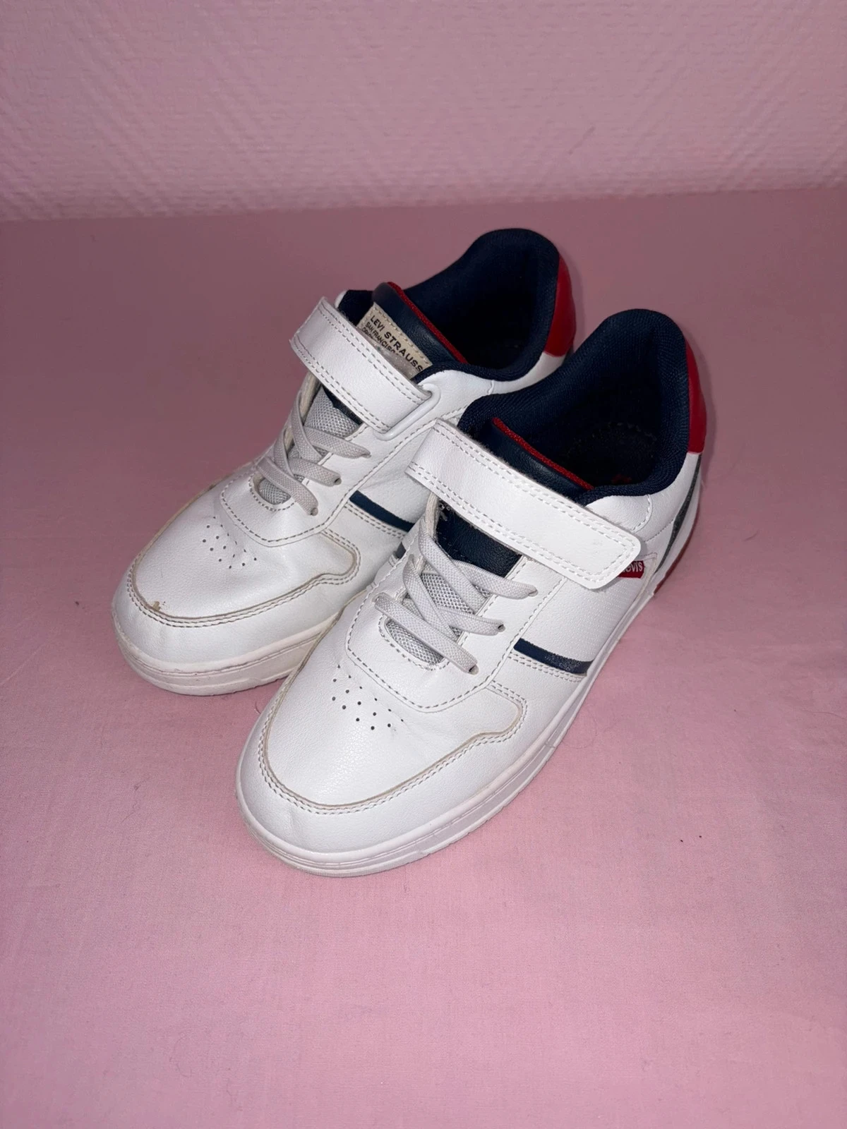 Baskets, garçon Levis taille 34